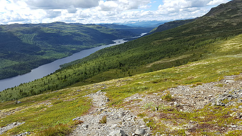 Espedalsvatnet, på veg ned
