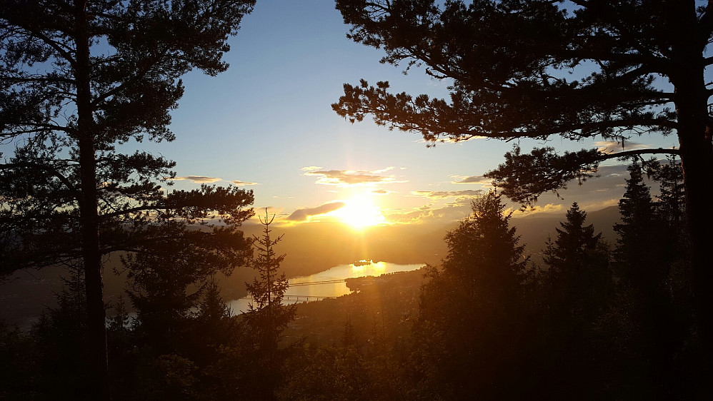Utsikt og solnedgang