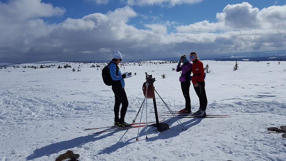 Hyggelig turfølge på Lunkefjell