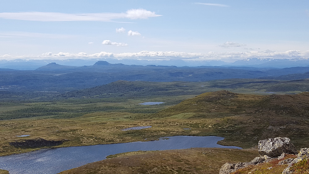 På vei ned fra Djuptjernkampen