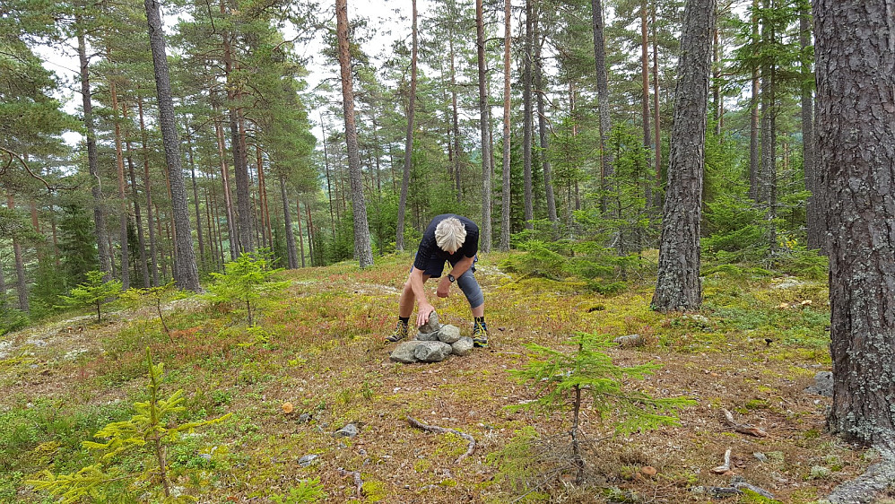 Det skal være varder på topper