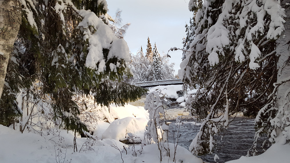 Mesnaelva, Øvstedalsfossen
