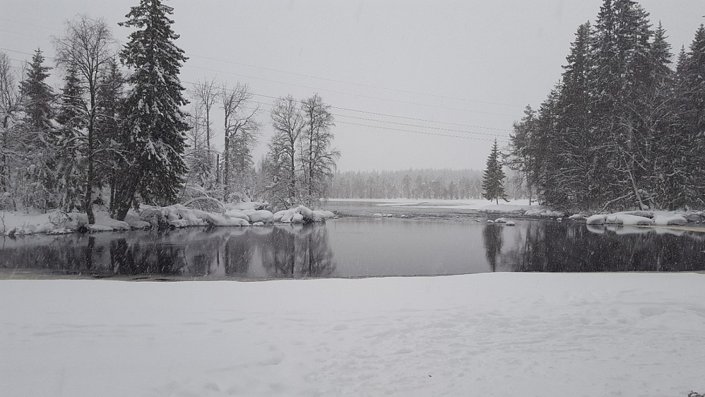 Mesnaelva ved Birkebeinerløypa