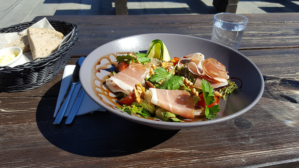 Salat på Pellestova