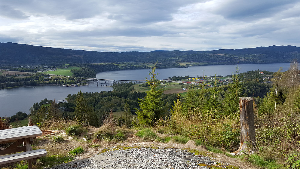 Minnesund sett fra Nabbehuken