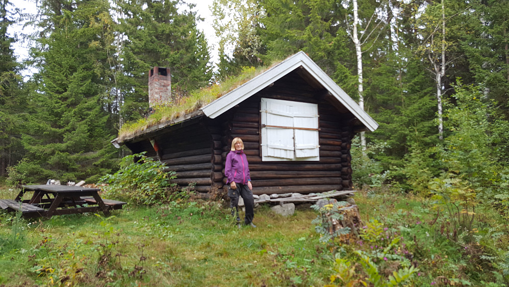 Anne Grete ved Fogdehytta