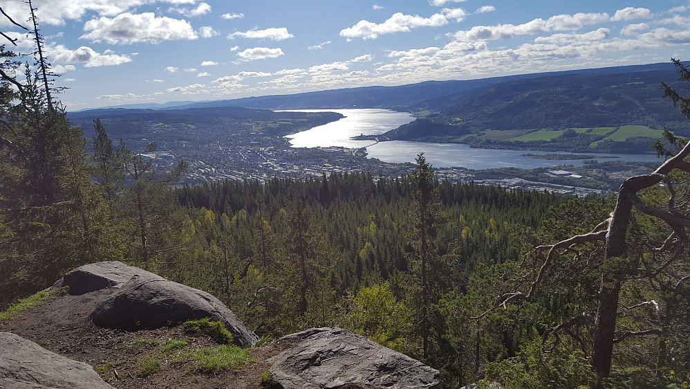 Rett nedenfor toppen