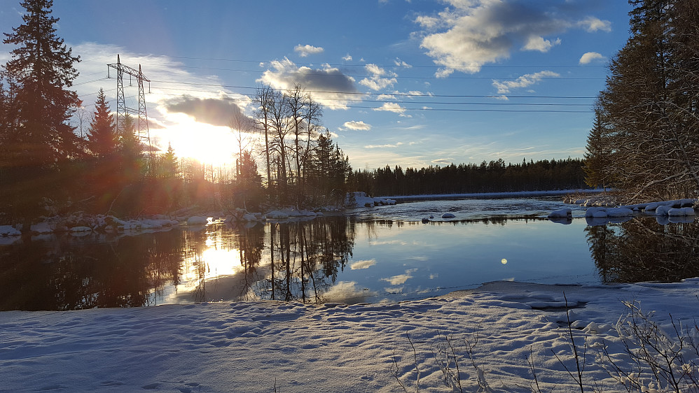 Ved Mesnaelva, Birkebeinerløypa
