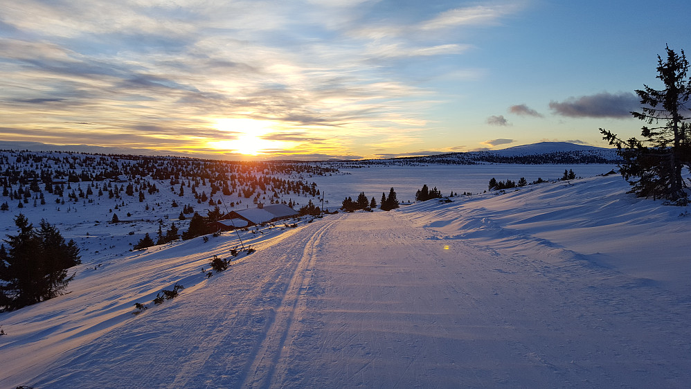 Nevelfjell, Reinakrysset