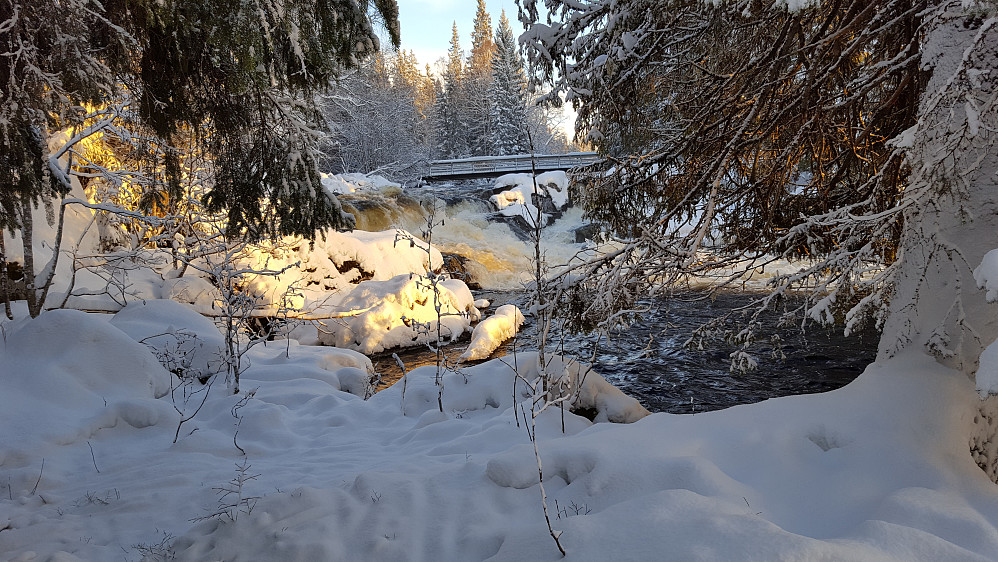 Øvstedalsfossen
