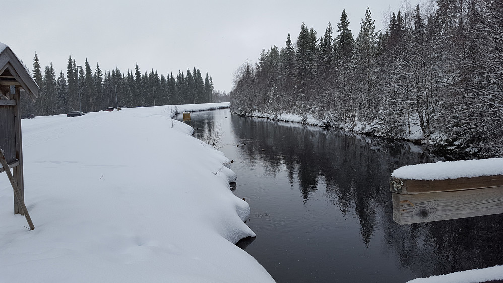 Mesnaelva, Kanalen