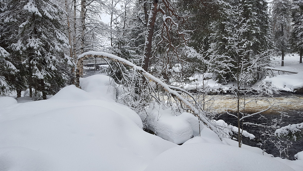 Mesnaelva, Øvstedalsfossen