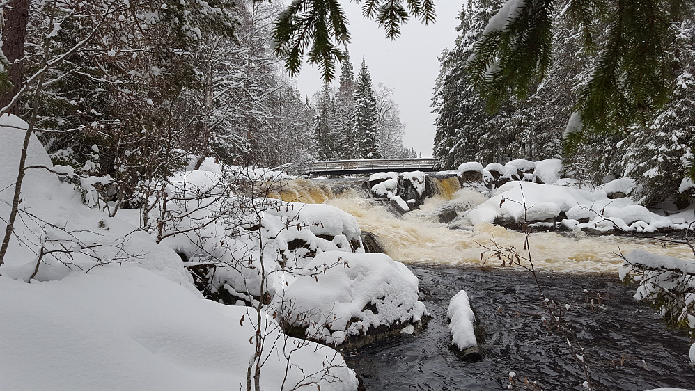 Mesnaelva, Øvstedalsfossen
