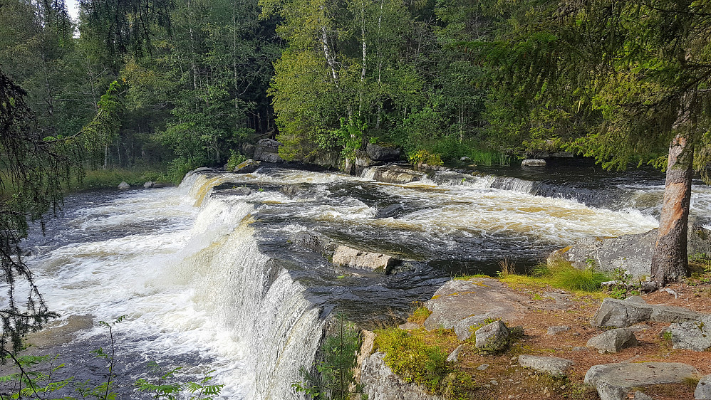 Øfstdalsfossen
