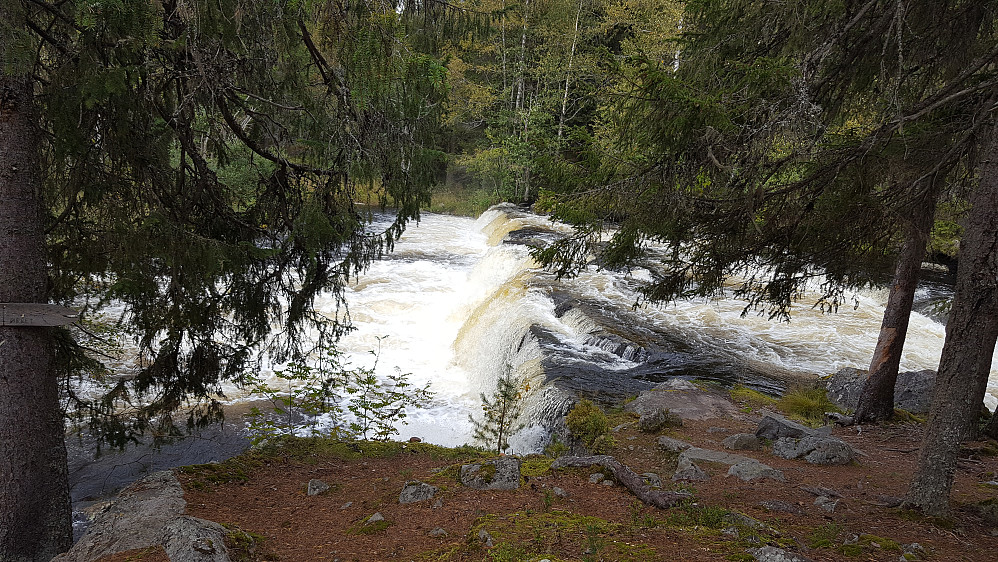 Øfstdalsfossen
