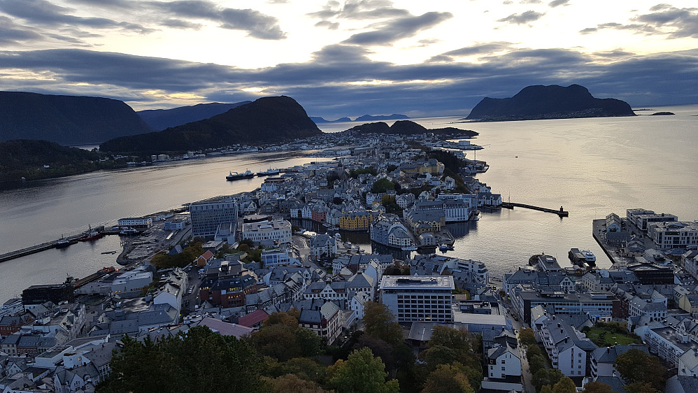 Utsikt fra verandaen på Fjellstua