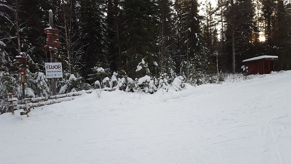 Nytt skilt ved Hammerkoia