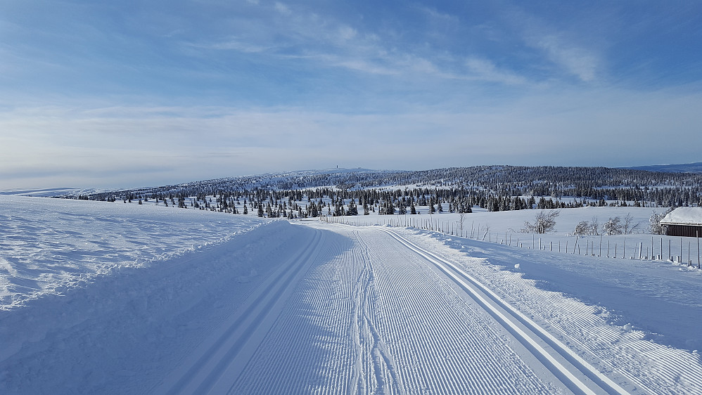 Ved Hita, ser tilbake mot Hafjell og Pellestova