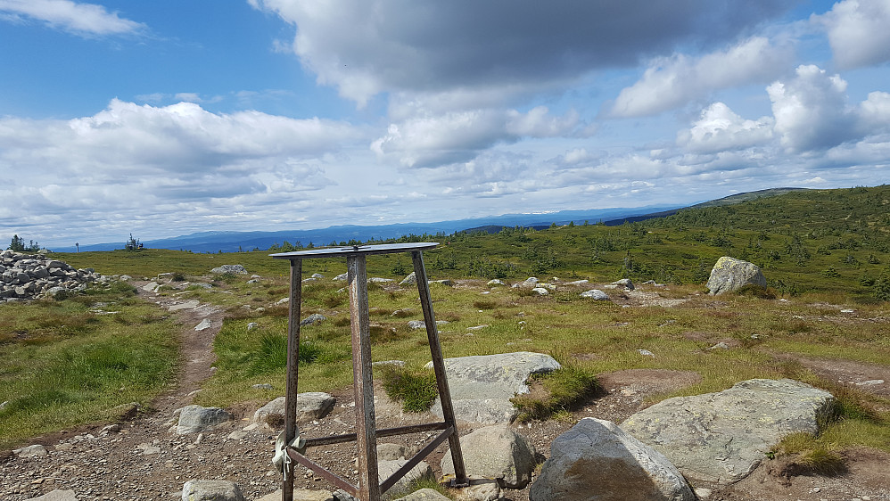 På Sjusjøfjellet øst