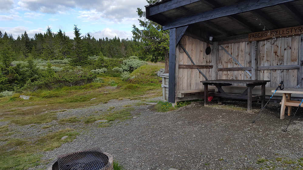 Gapahuken ved Nevelvatnet