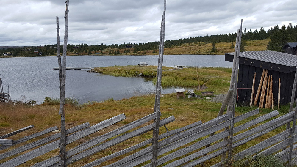 Ved Gapahuken ved Nevelvatnet