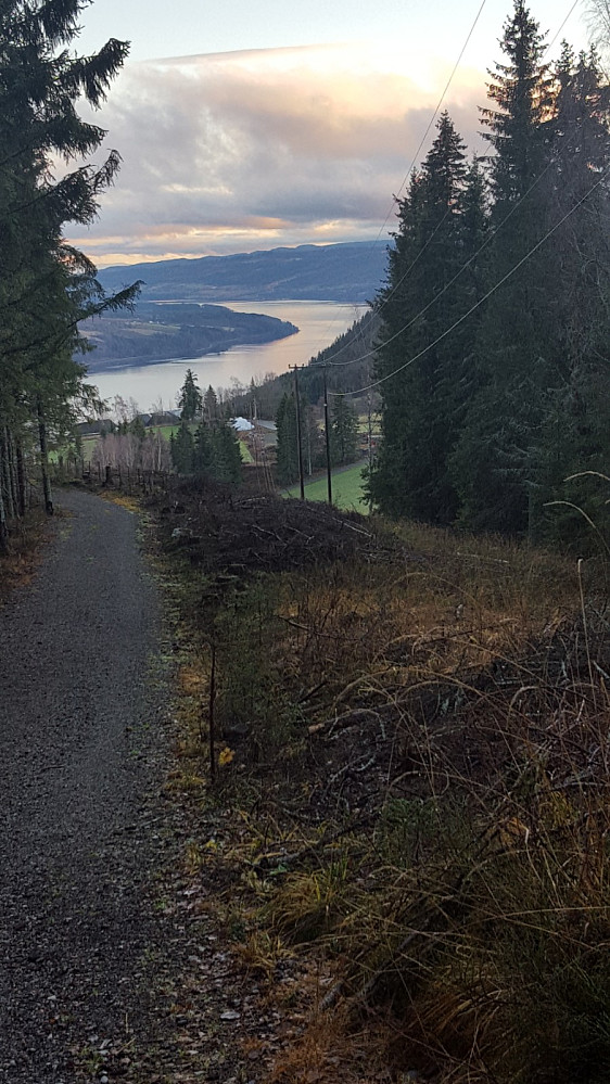 På vei ned, sørover Mjøsa