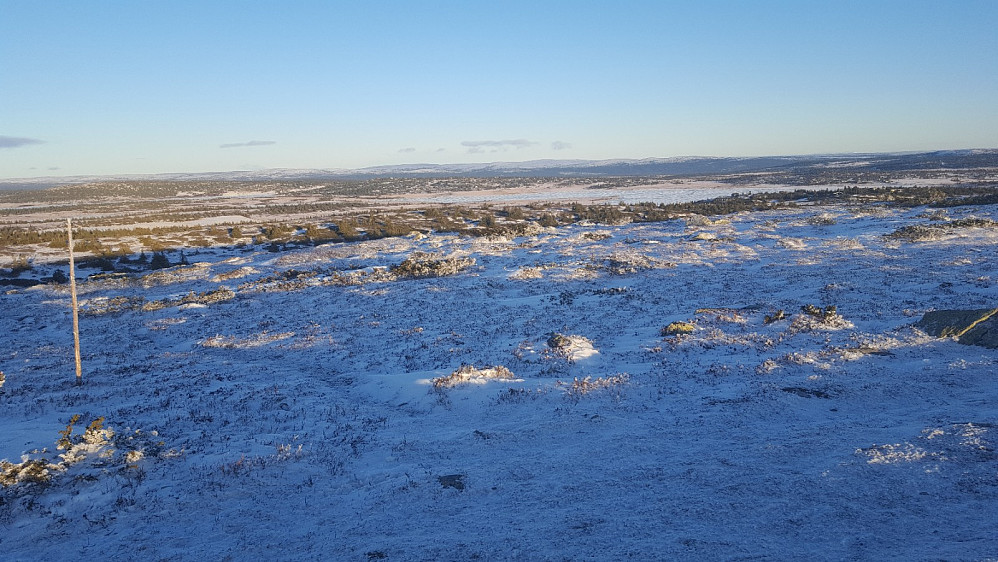 På Lunkefjell, lagt seg is på Kroksjøen