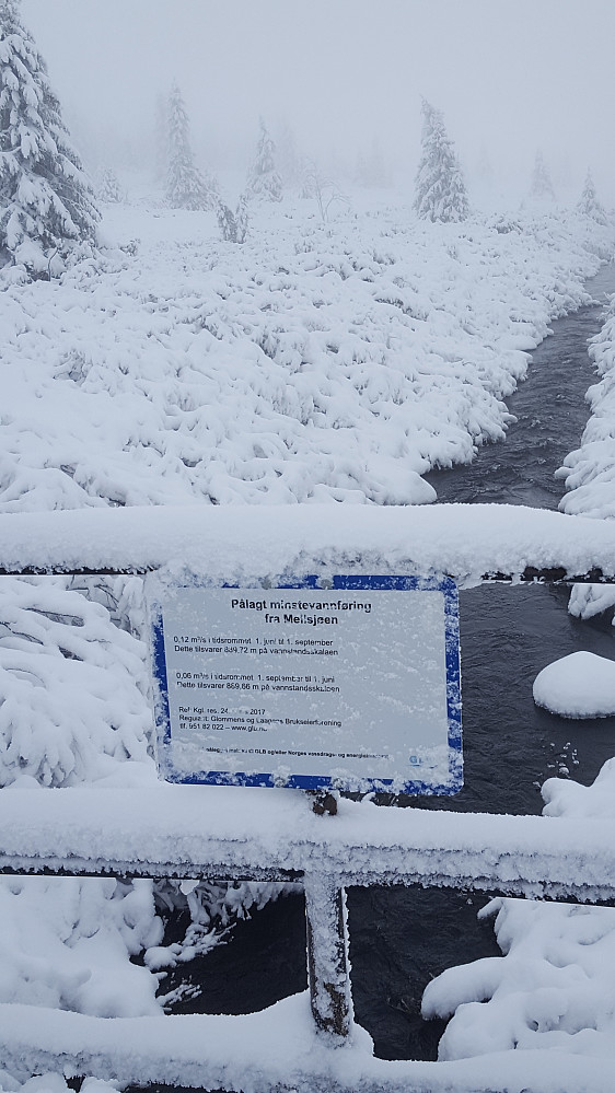 Ved utløpet av Melsjøen