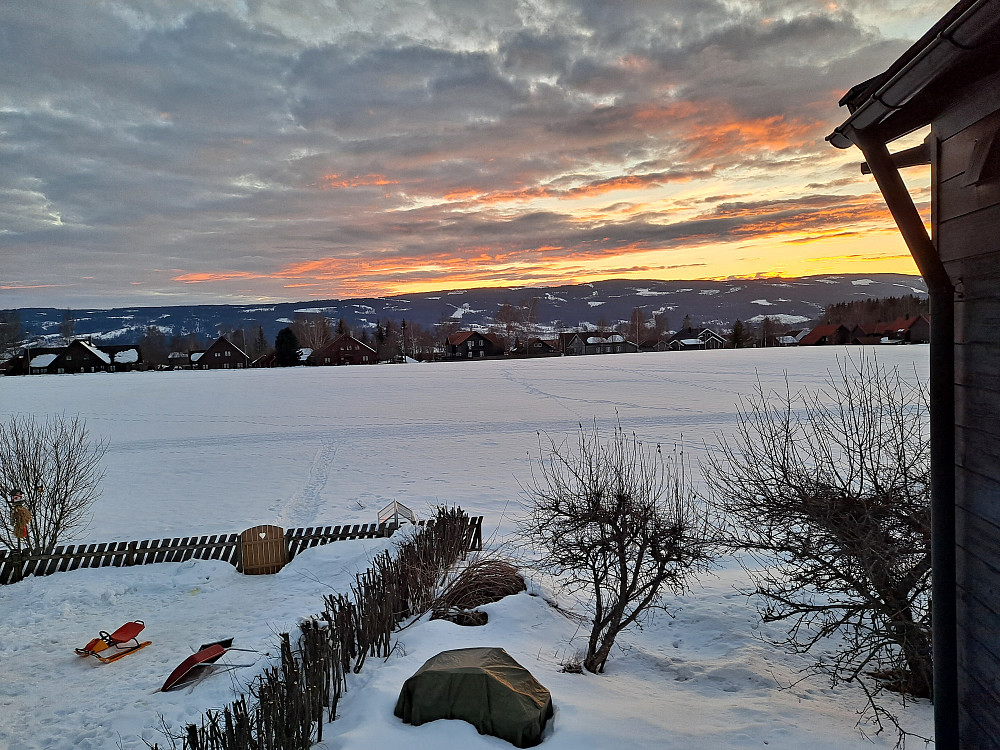 Mer sol da jeg kom hjem, og solnedgang...