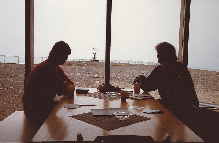 Anne Lise og jeg inne på Nordkapp