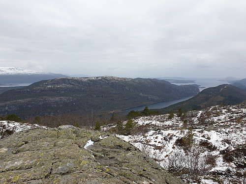 utsikt frå Fløgjen mot Sandvikfjellet