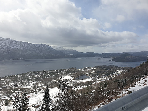 frå vegen opp mot Hovlandsstølen