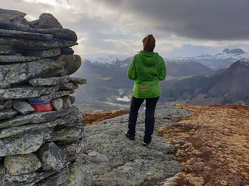 på toppen