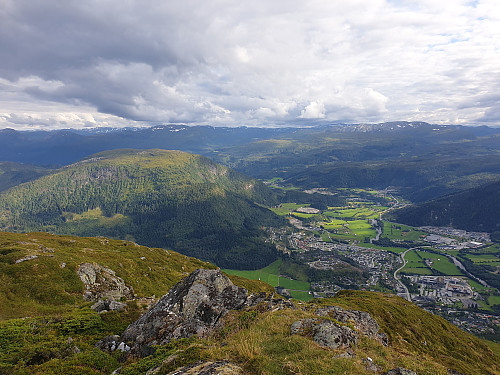 Førde sett frå Førdsnipa