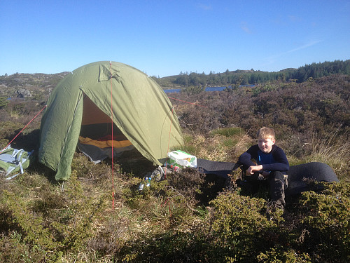 Morgen på teltplassen ved Reiarsvatnet