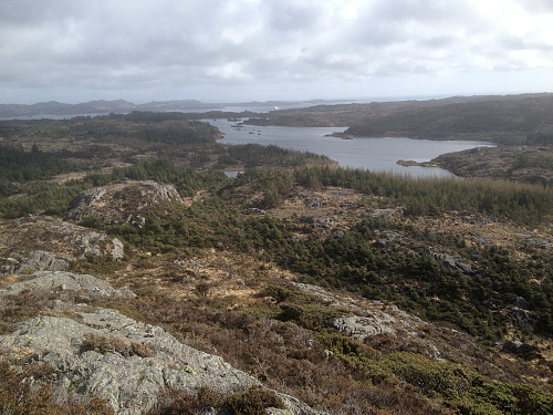Fra Søre Sålefjell mot Reiarsvatnet og Karmsundet