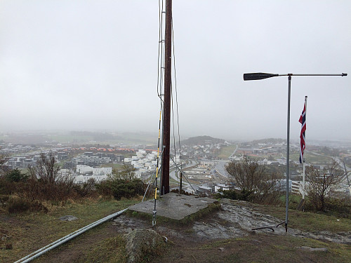 På Kjerrberget, høgast i Sola