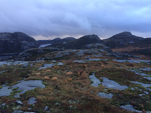 Frå Haråsen mot Tinturvatnet, Kjeatofjellet og Homsknuten