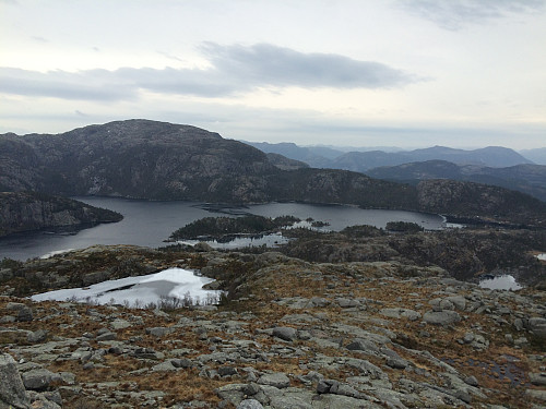 Frå Lomafjellet mot Moslivatnet og Moslivarden