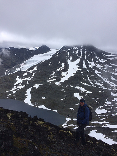 Mot bl.a. Kyrkjetjørna og Visbreen