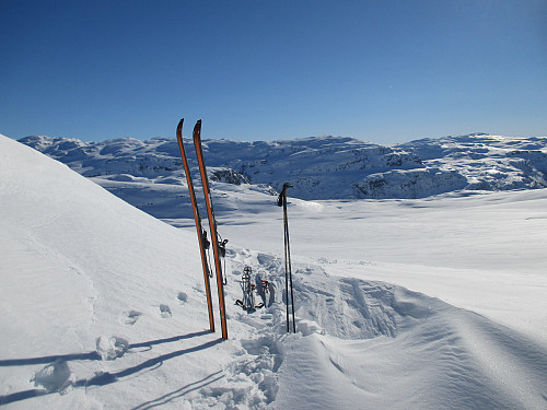 Pause i bakkene opp mot Revseggi