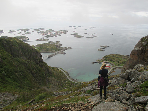Mot Henningsvær og Festvågen