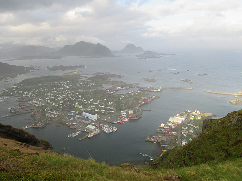 Ballstad sett fra Ballstadheia