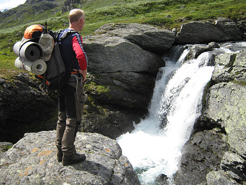 Ved foss langs Bessa