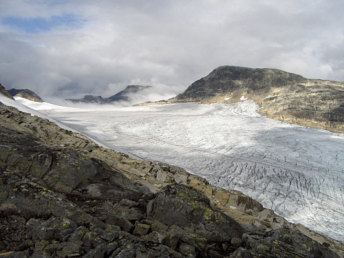 Mot Uranosbreen med Langeskavltinden dominerende til høyre