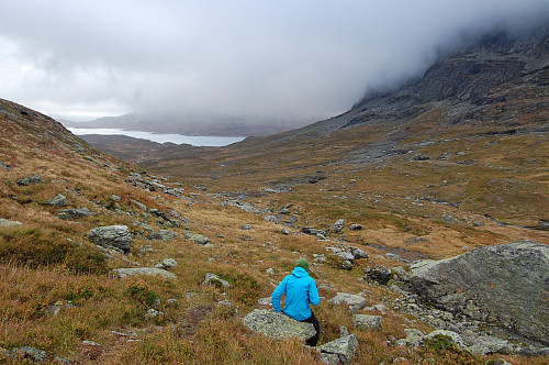 Øverst i Kistedalen med tilbakeblikk mot Kjelavatnet