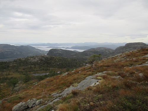 Fra oppstigningen mot Husafjellet med utsikt nordover mot Ims/Bersagel og Jørpeland