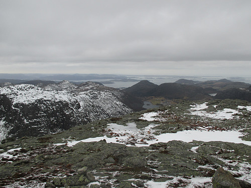 På vardepunktet lenger vest med utsikt mot Dalen og Jørpeland