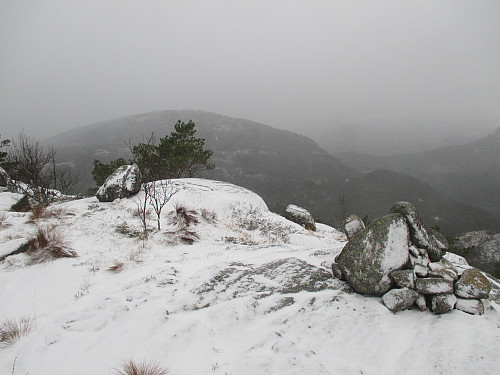 På Middagsåsen med utsikt mot Tunglandsfjellet
