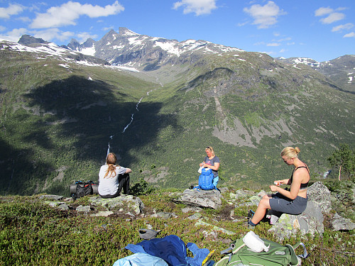 Pause med panorama mot Maradalen